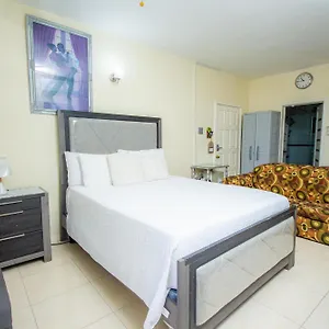 Ocean Front Luxury Studio Sky Castles 24 Hrs Sleeps 2 , Ocho Rios Jamaica
